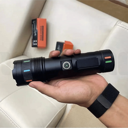 Linterna Táctica LED Ultrapotente Recargable 1500 M – imagen 4 de 4