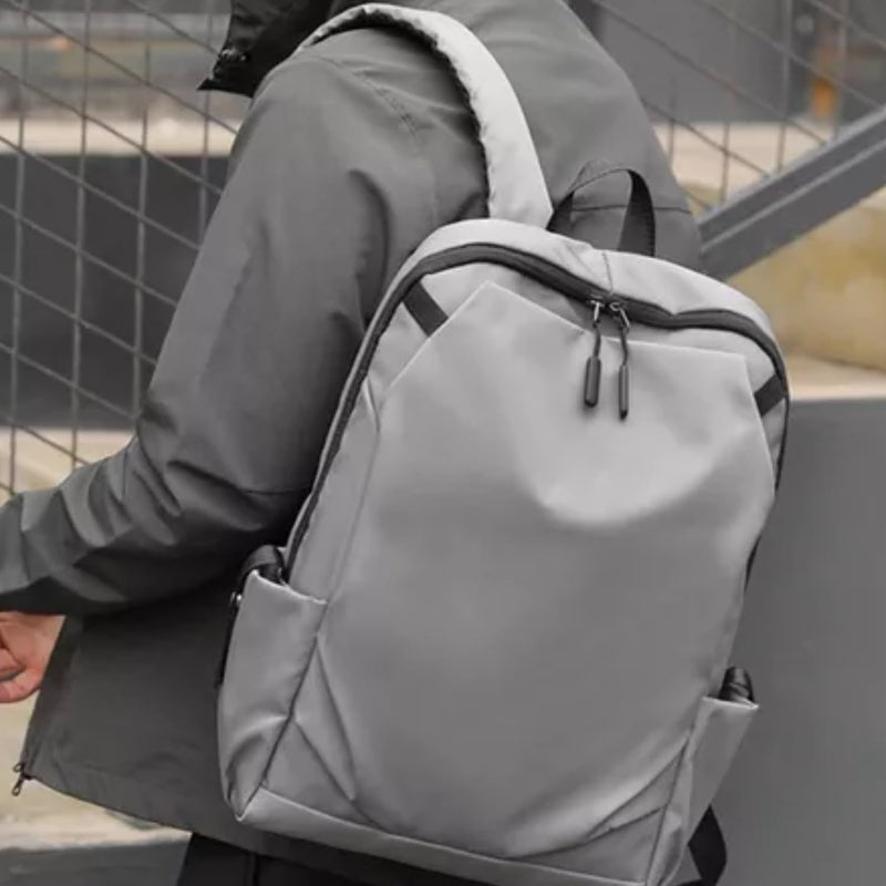 Mochila Deporte Escolar Urbana Antirrobo 45 LT Gris